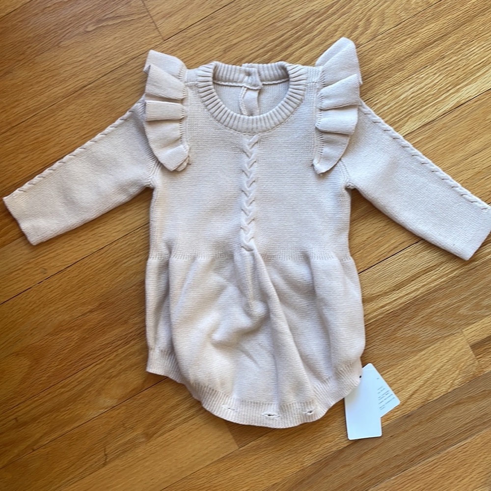 NWT Butterfly Sleeve Knit Baby Romper in Beige